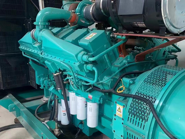 遂川更换100kW柴油发电机组机油时，需要注意哪些事项？